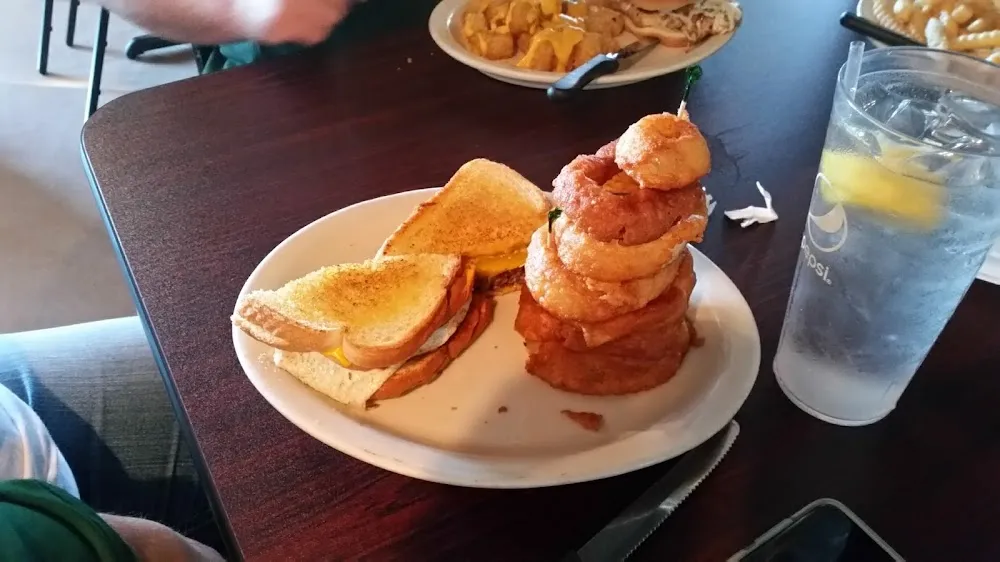Cheeseburger Deluxe