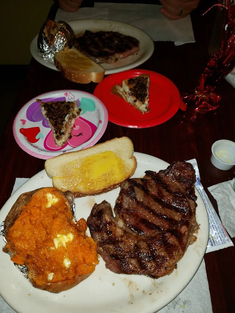 Valentines Steak for 2 Special Includes Side Salad Dessert & Tea